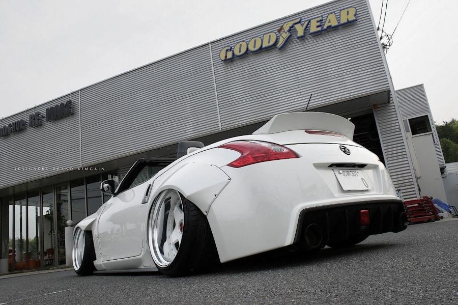  Nissan 370Z Roadster by AimGain 2015 года  (фото 6 из 10)